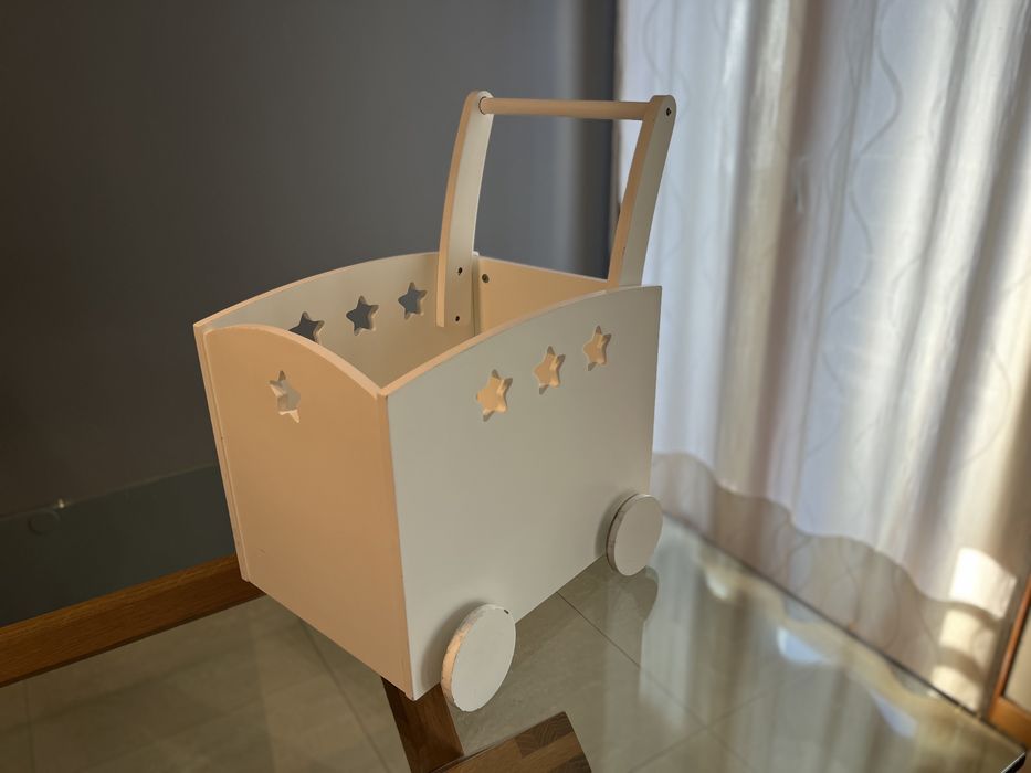 Carrinho de Rodas para brincar