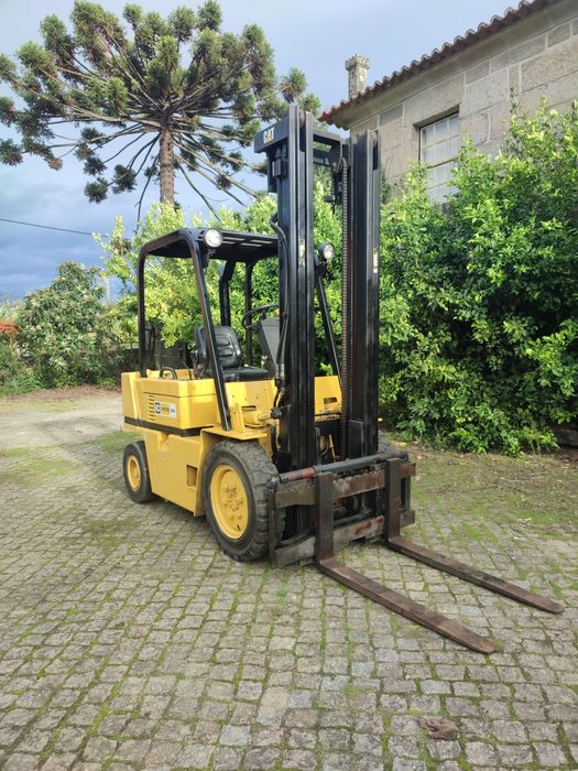 Empilhador_ Caterpillar V50D _SA (Diesel_Perkins) (PERKINS)