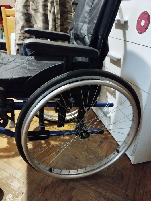 Продаю візок інвалідний