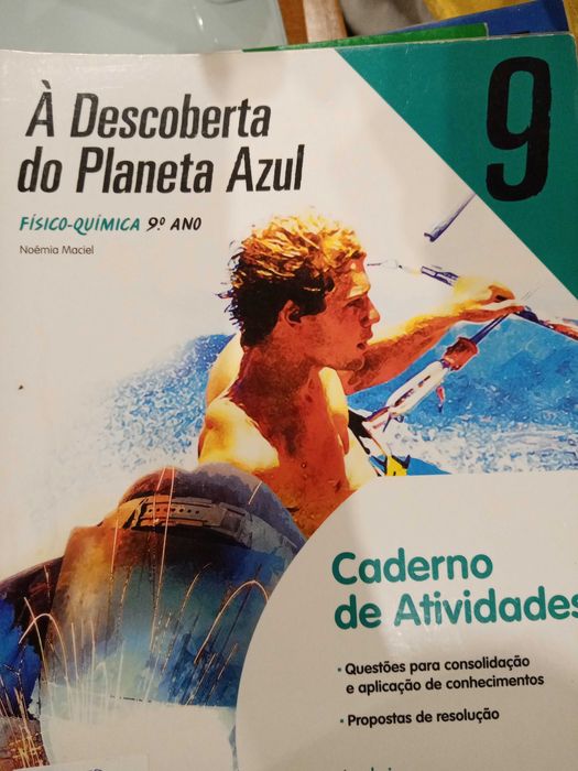 Livros Escolares e Cadernos atividades 7/8/9  ano