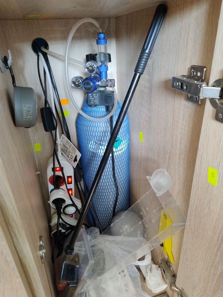 Zestaw akwarium 200 L z szafką