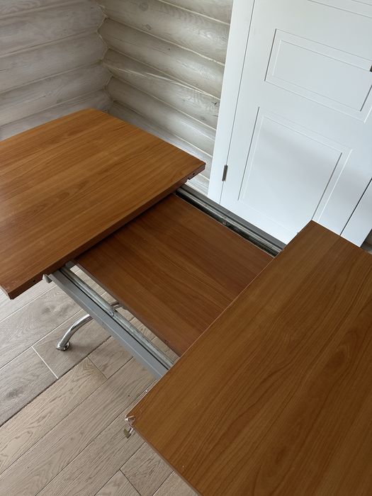 Стіл розкладний + стільці. Стіл 120х75, в розкладеному стані 160х75