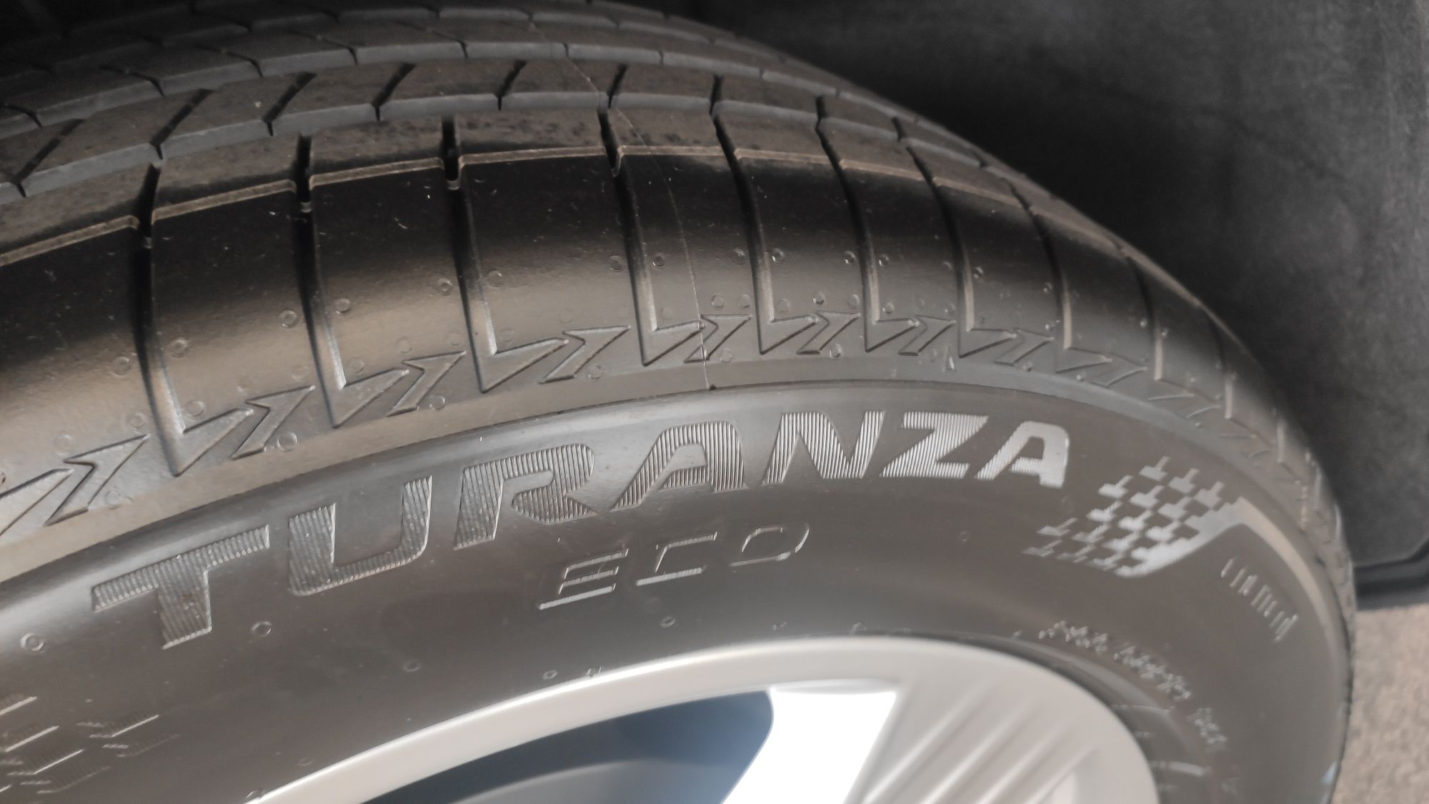 OKAZJA Sprzedam 2 opony letnie Bridgestone Turanza Eco 235/50/19
