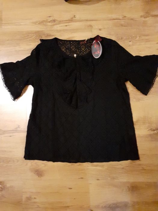 Bluzka z koronki nowa.roz. M/L