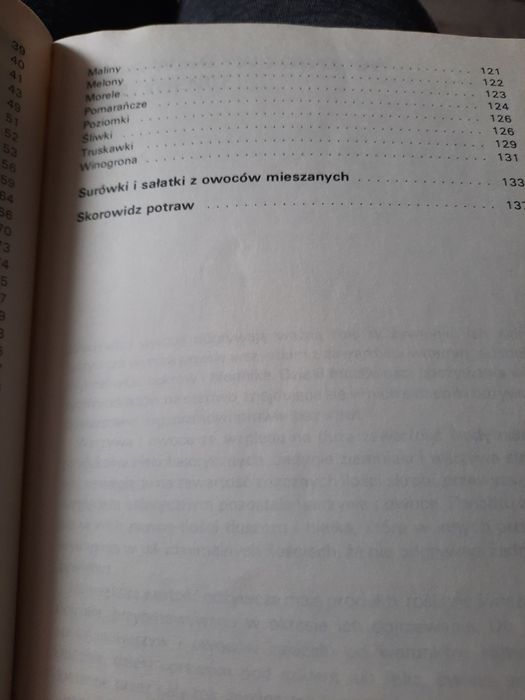 Przyrządzam surówki i sałatki