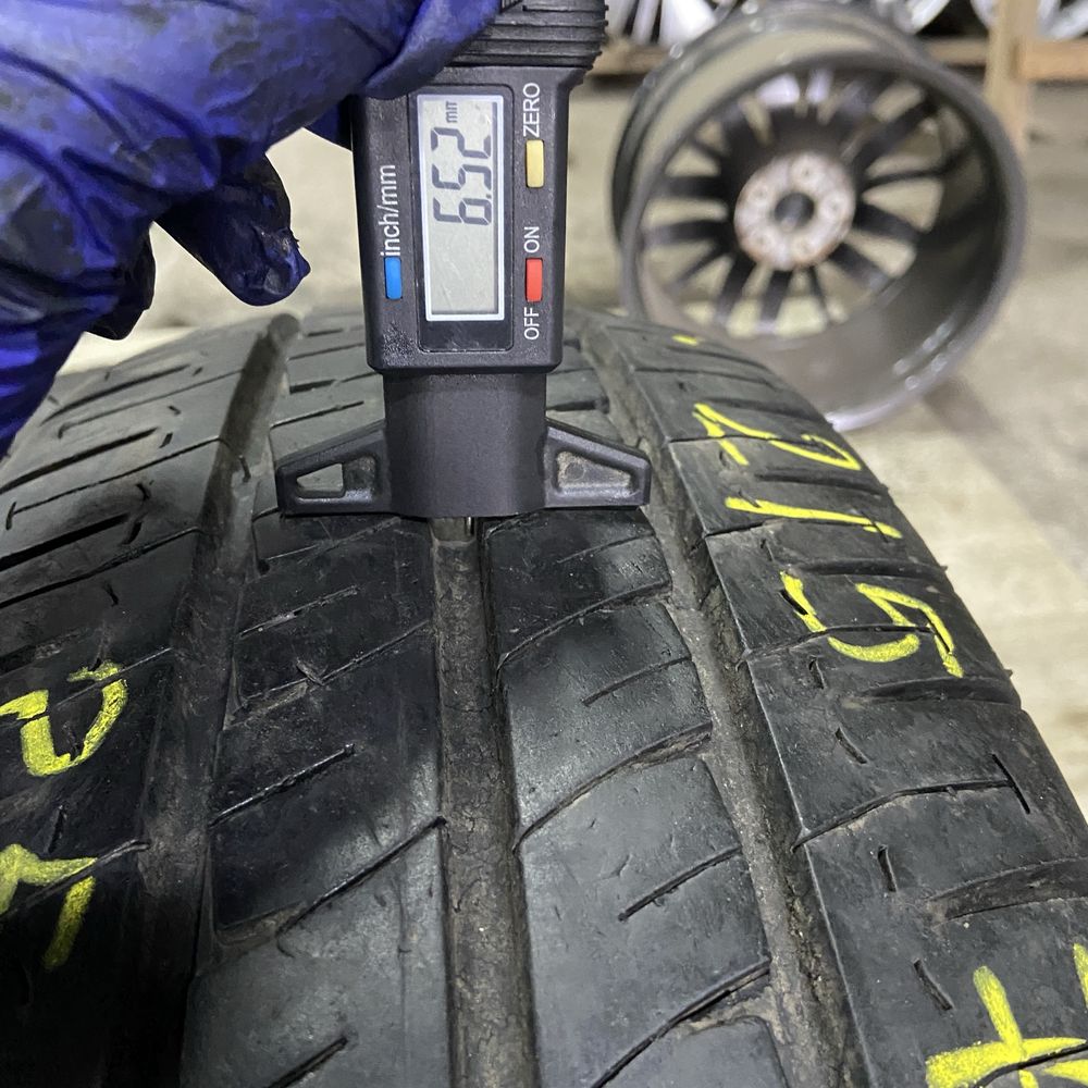 Шини 215/75 r16c Michelin . 2шт.