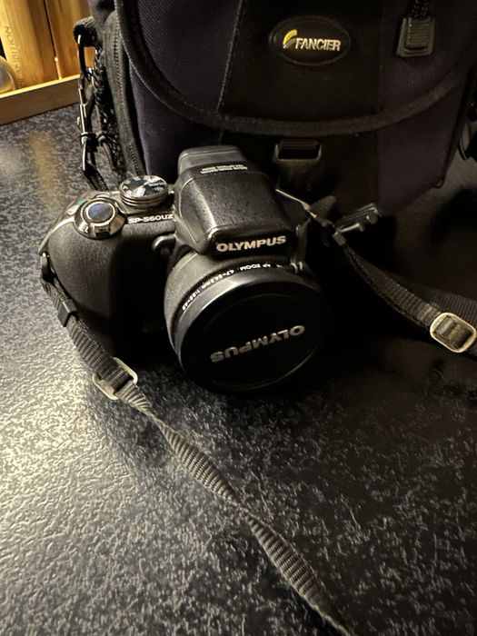 Aparat cyfrowy Olympus sp-560uz