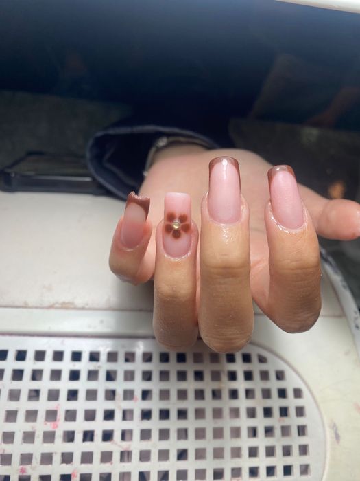 Unhas de gel (aplicaçao, manutencao , verniz gel)