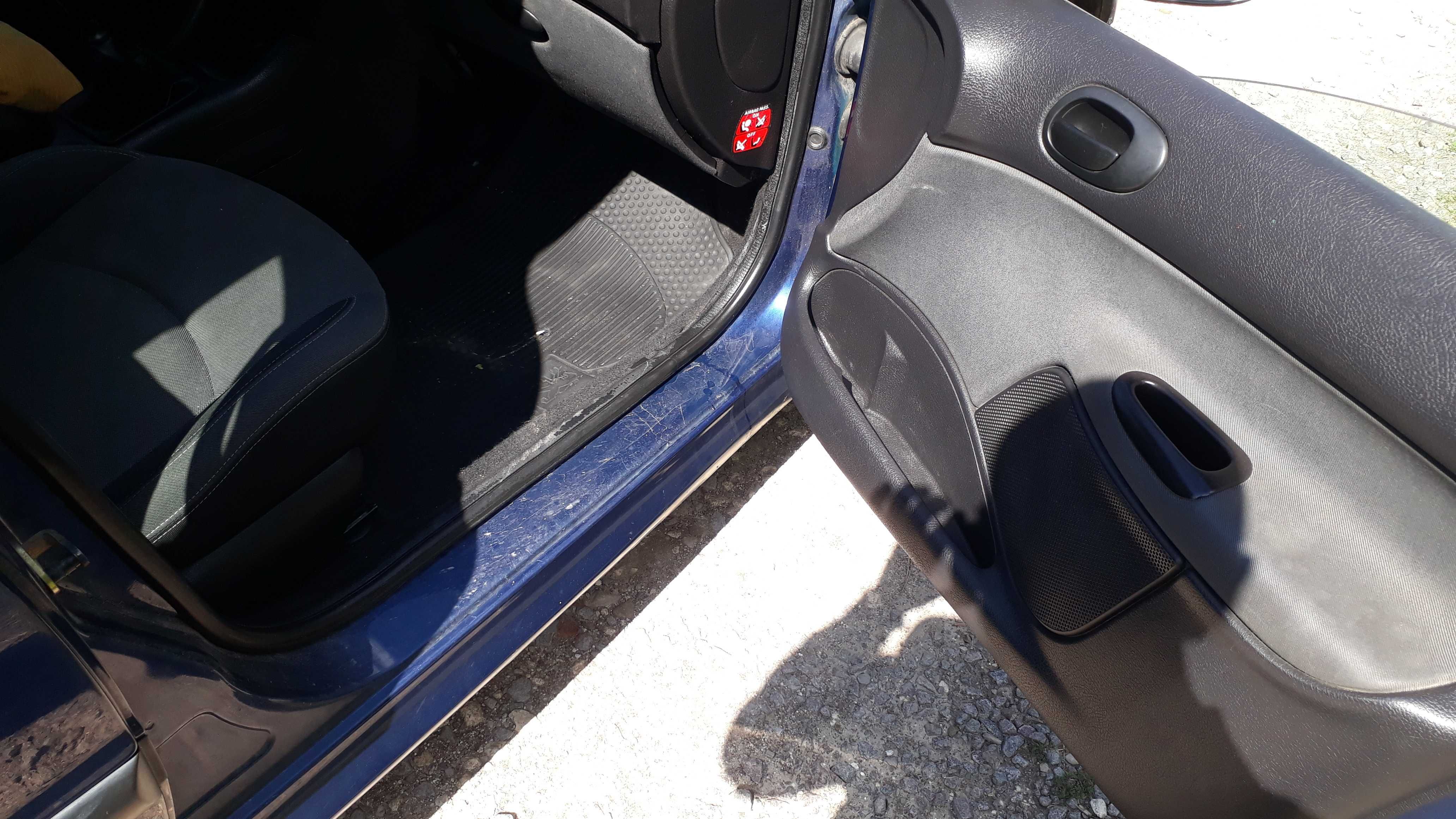 Продам автомобіль Peugeot 206