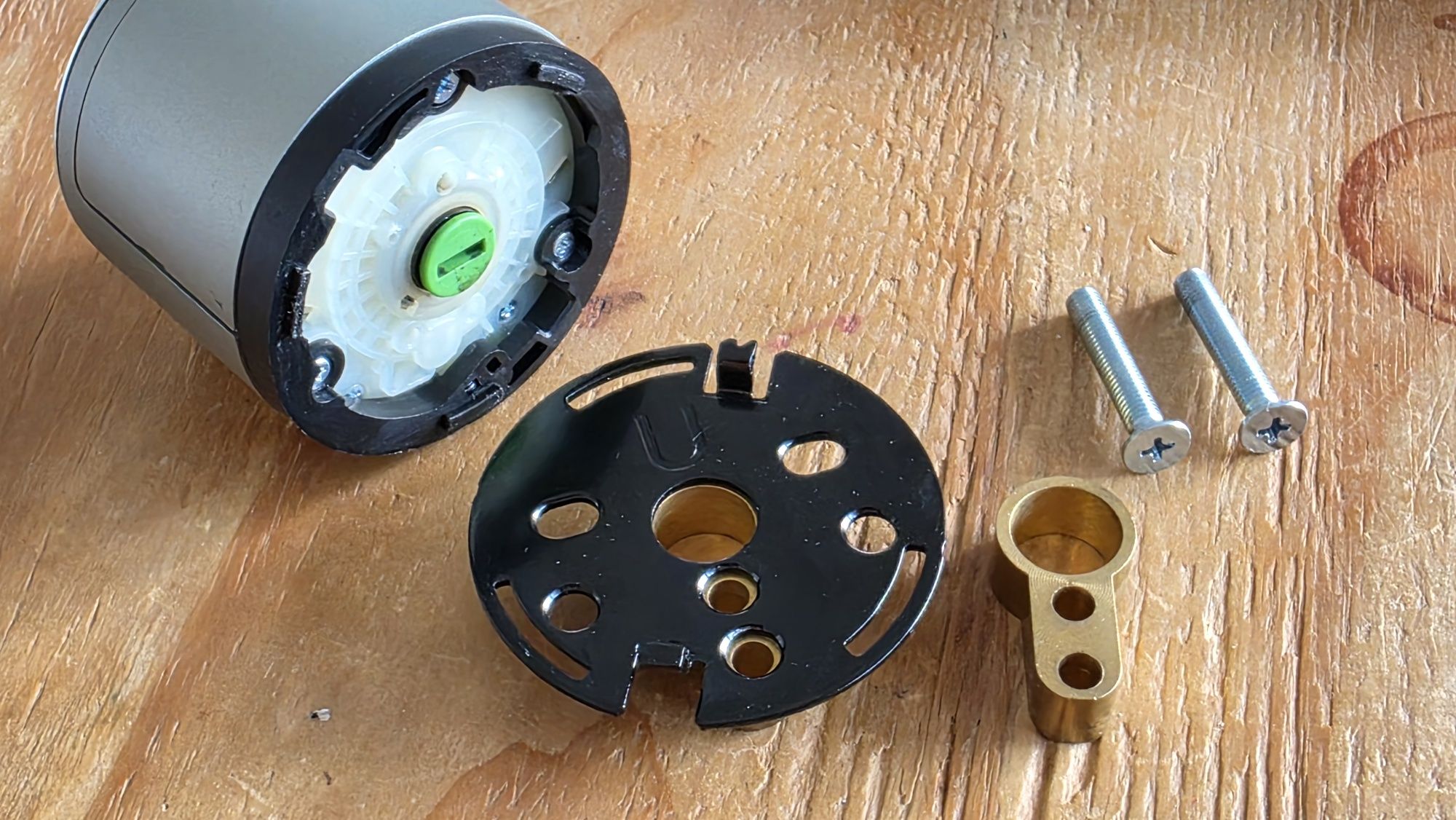 Danalock V3 smartlock z wkładką Gerda jak nowy