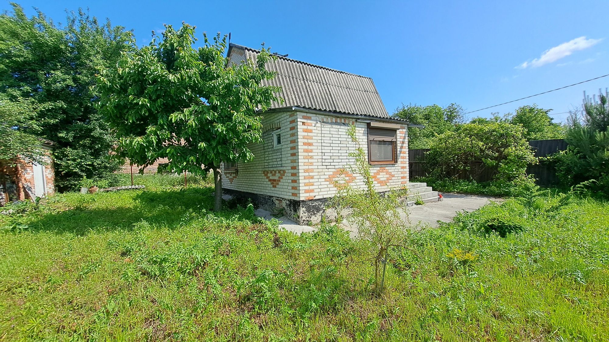 Продаж дачного будинку