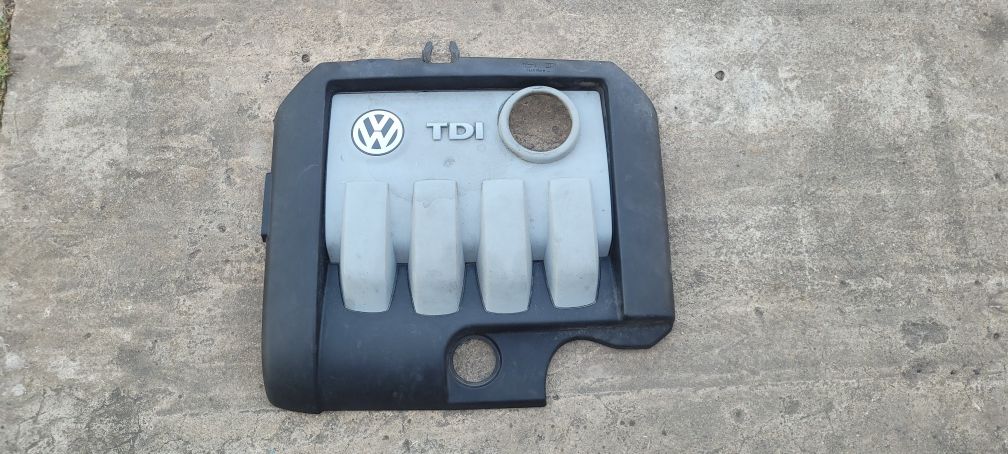 Osłona pokrywa silnika VW Golf V 1.9 TDI