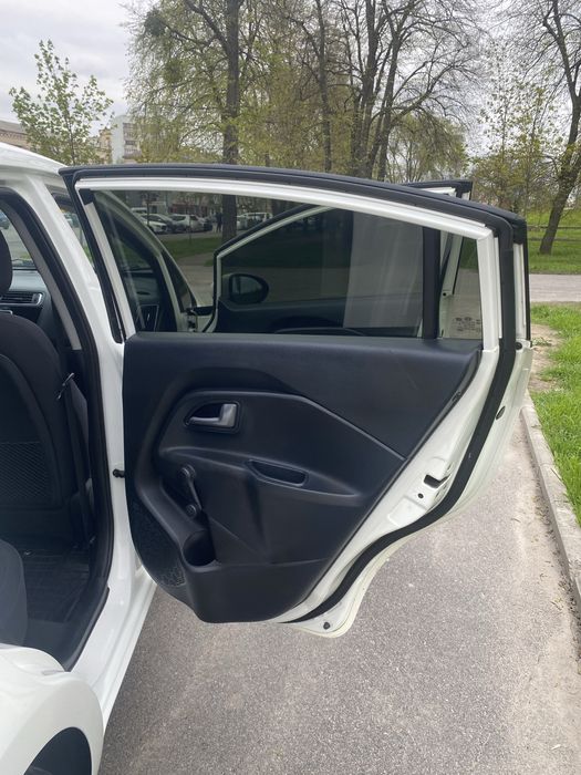 Продам Kia Rio 2017