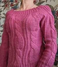 Продам женский свитер, тёплый, цвет фуксия, размер S, в составе шерсть