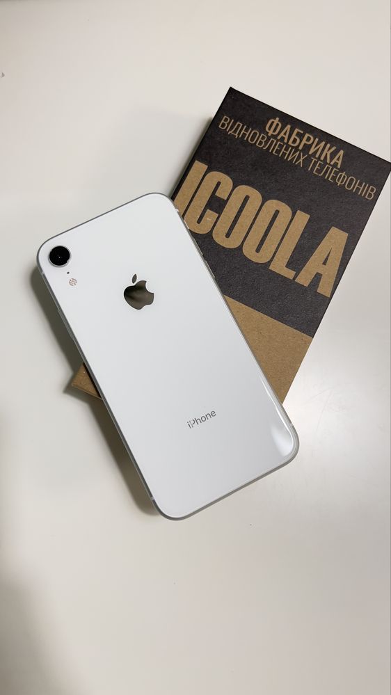 iPhone Xr с гарантией (64 ГБ)