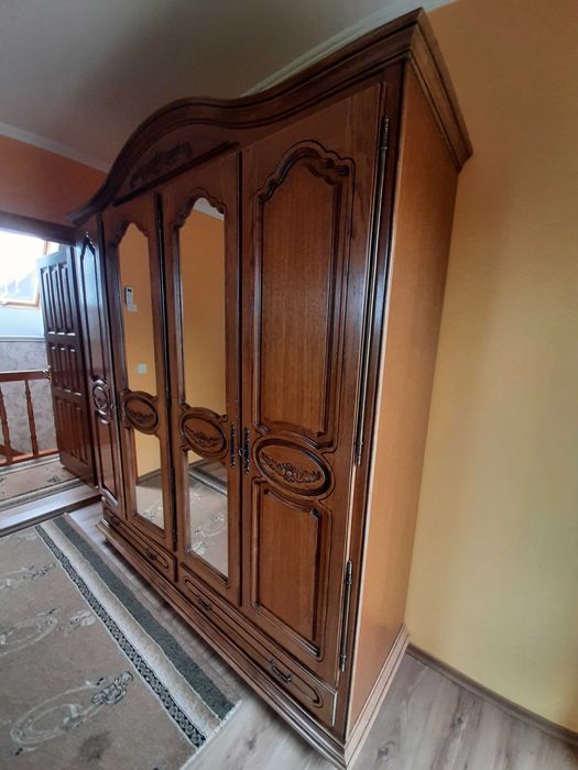 Шафа-гардероб натуральне дерево масив дуб