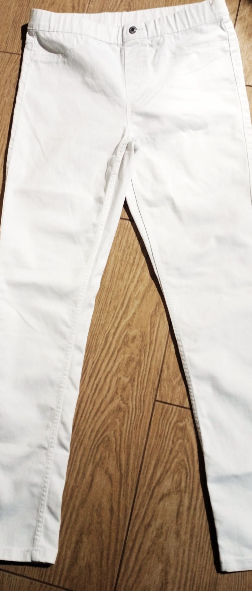 Damskie spodnie białe w rozmiarze 12