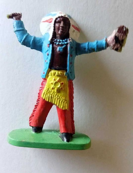 Żołnierzyk PRL Indianin szaman