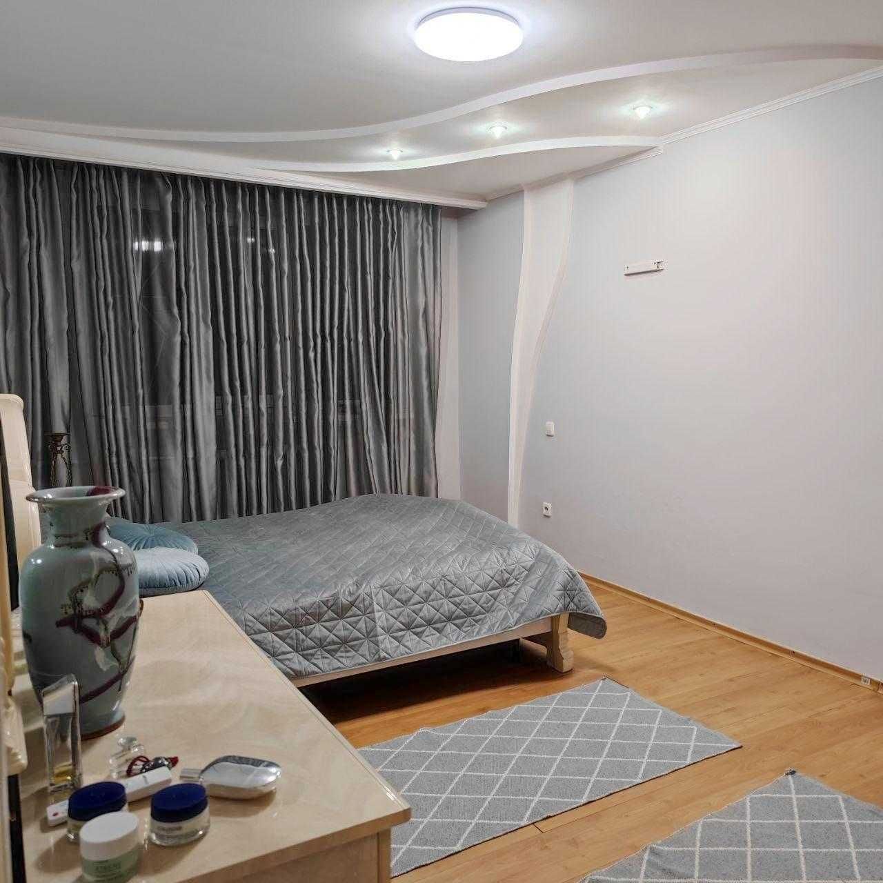 Продам 2-к кв-ру с ремонтом, 63 кв.м, на Промышленной (3-004-405 ОФ)