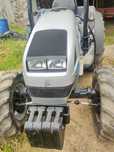 Tractor Lamborghini R155 e carroça