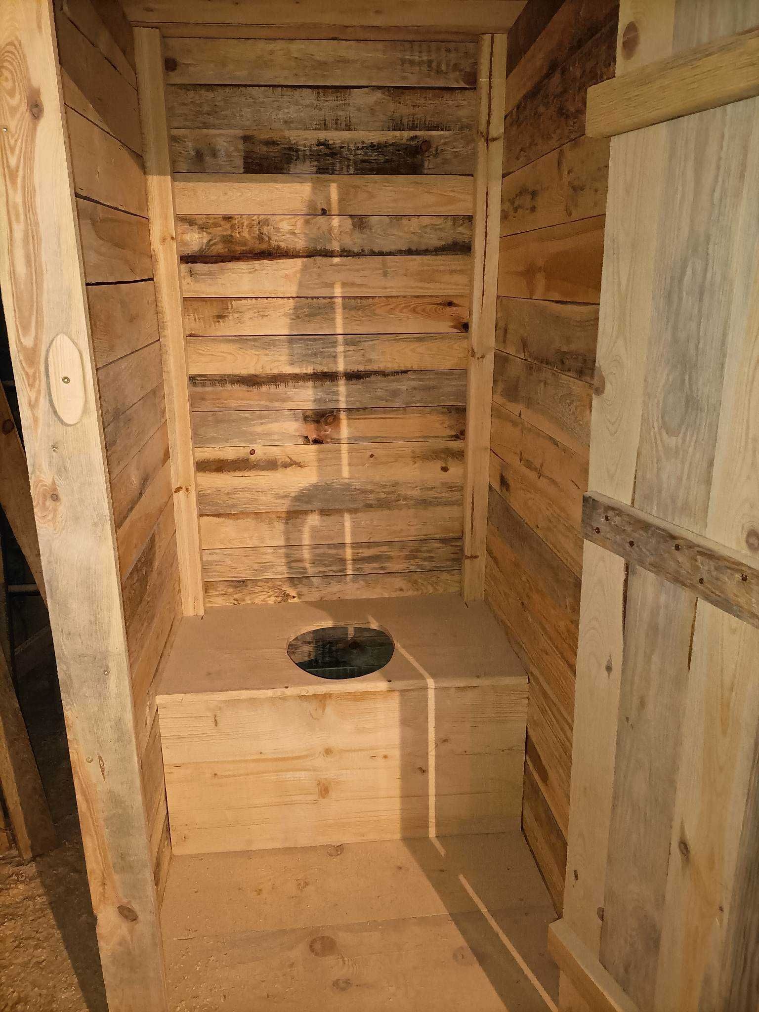 Toaleta drewniana, WC, ubikacja na budowe/działkę