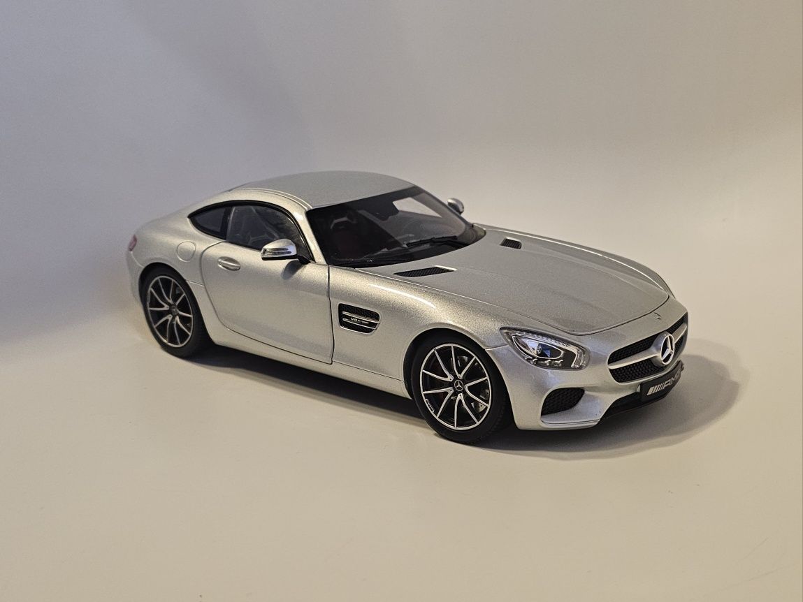 Mercedes AMG GTS NOREV 1:18
