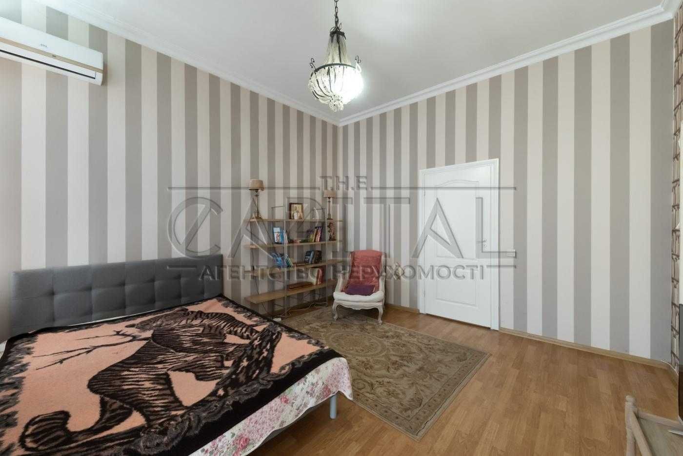 Продаж квартири, вул. Гоголівська, Шевченківський р-н, Центр