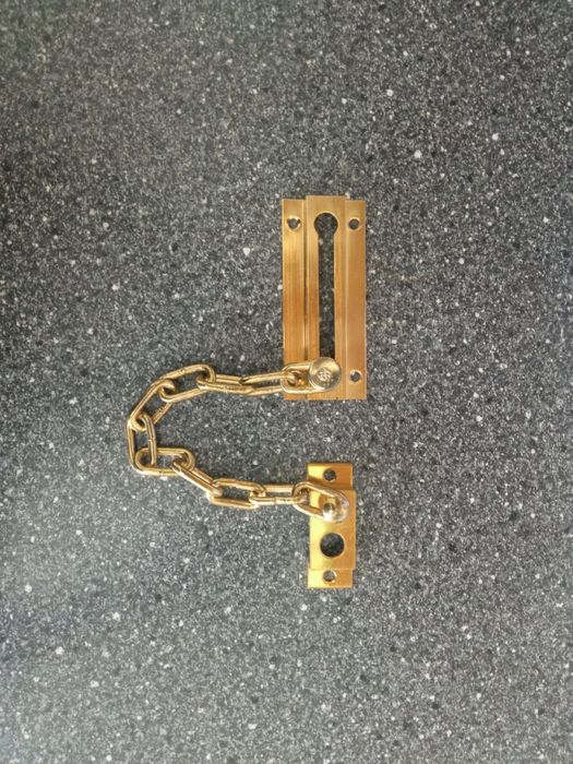 Цепочка на дверь