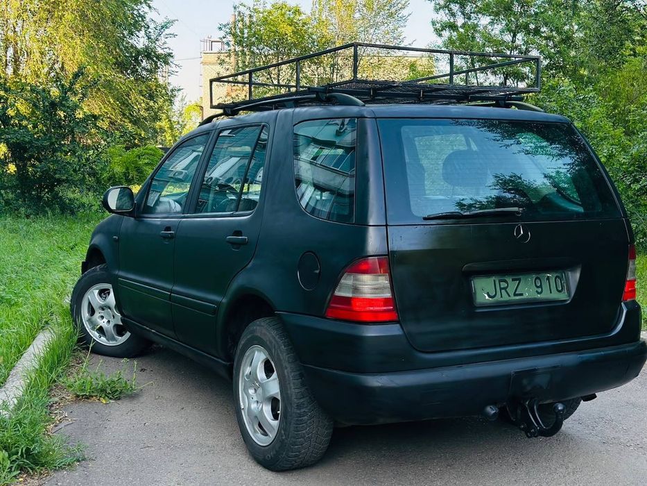 Продам Mercedes Benz ML 2.7 TDI сел поехал