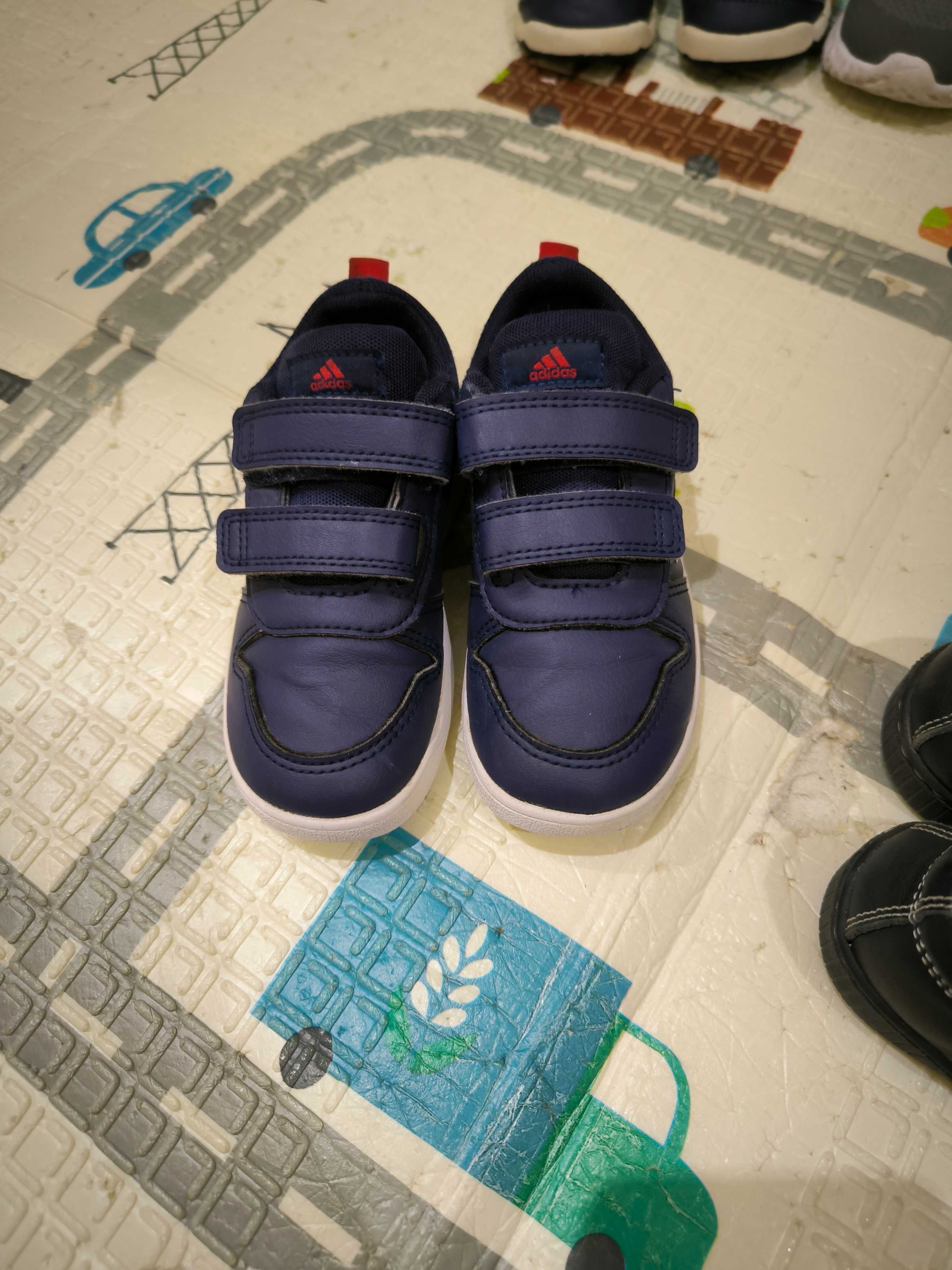 Кроссовки Adidas 25 размер