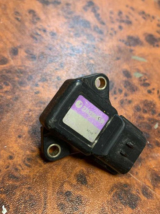 Датчик абсолютного тиску в колекторі | Запчастини Impreza wrx sti