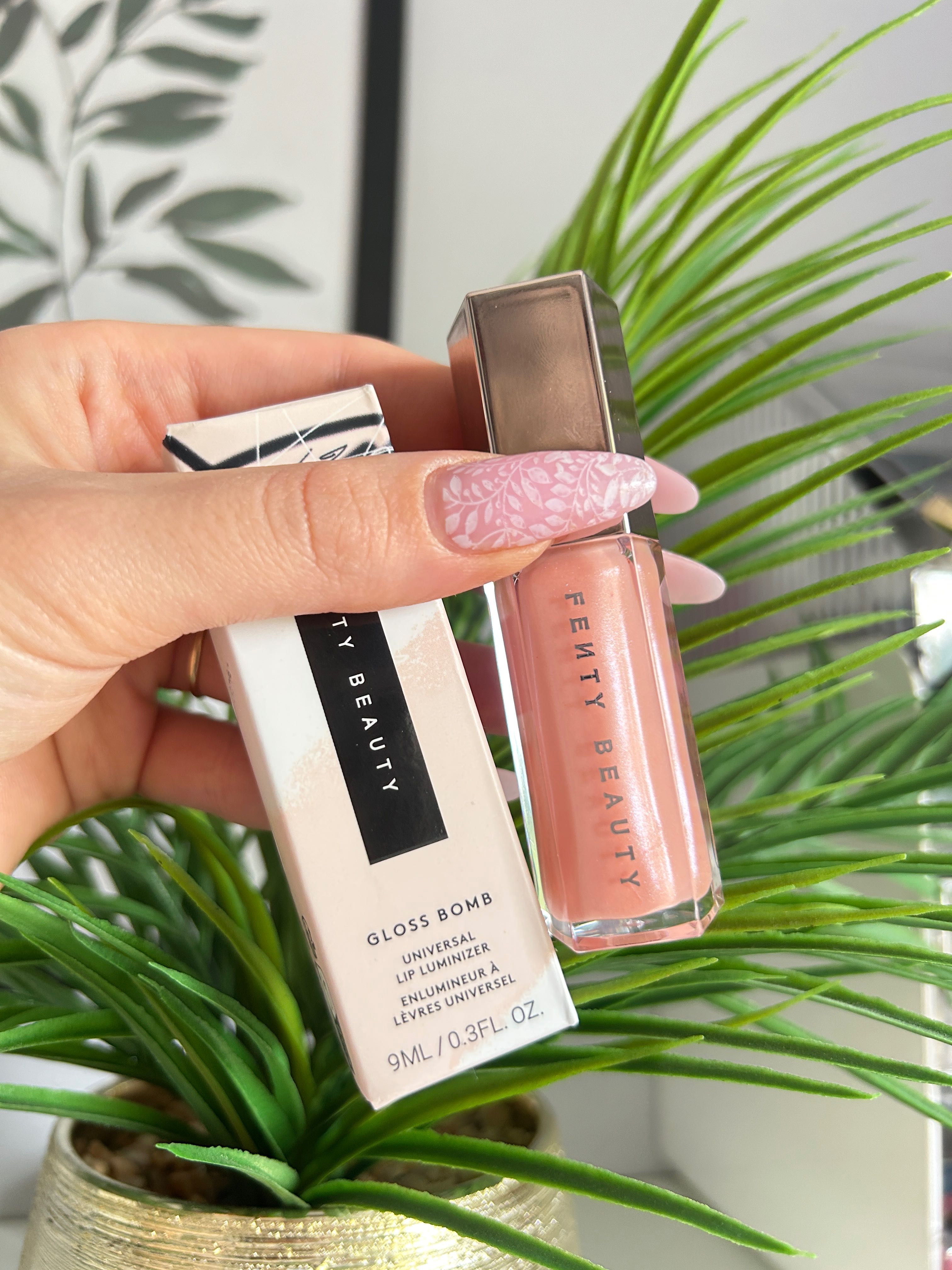 Fenty Beauty błyszczyk do ust