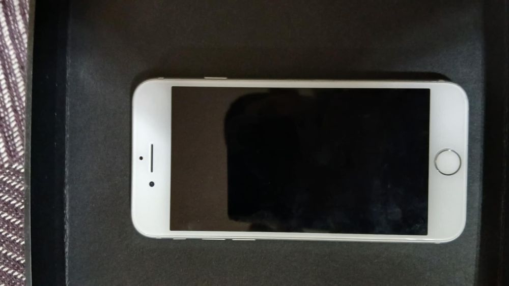 Vendo iphone 8em muito bom estado