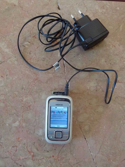 Telemovel Nokia vintage em perfeito estado de funcionamento