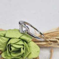 Subtelny srebrny pierścionek z cyrkoniami -serce 1,13g P925 roz.16