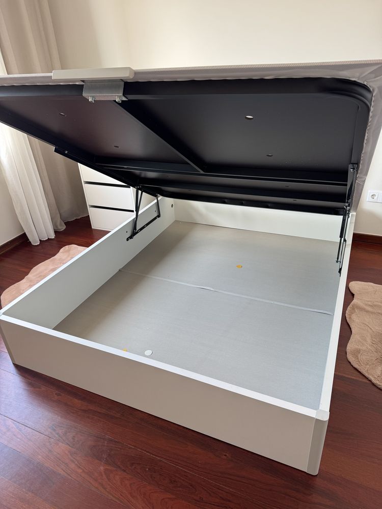 Estrado de cama 160 x 200 com arrumação