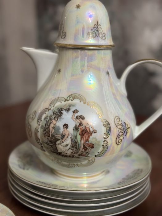 Продам сервіз Мадонни