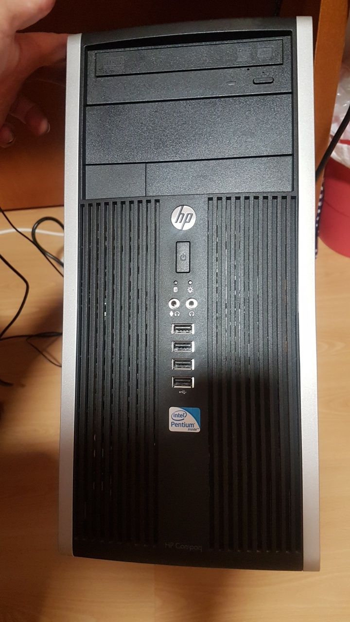 Computador HP c/ monitor 17"