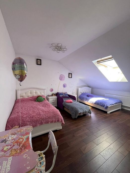 Продаж великої 3к квартири для сім'ї, з гаражем