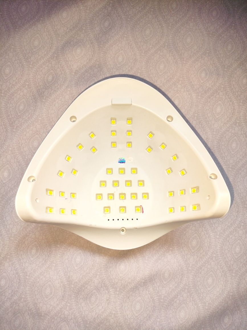 ZESTAW 2x Lampy UV LED do paznokci



ZESTAW 2x L