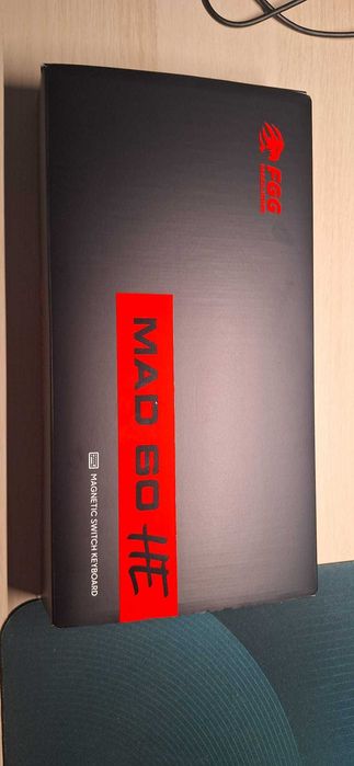 Teclado MAD60HE com switches magnéticas