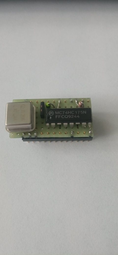 Reclock NOS z precyzyjnym generatorem 11,2896 MHz do CD