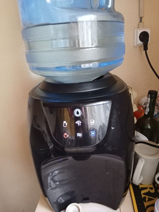 Vendo maquina de água