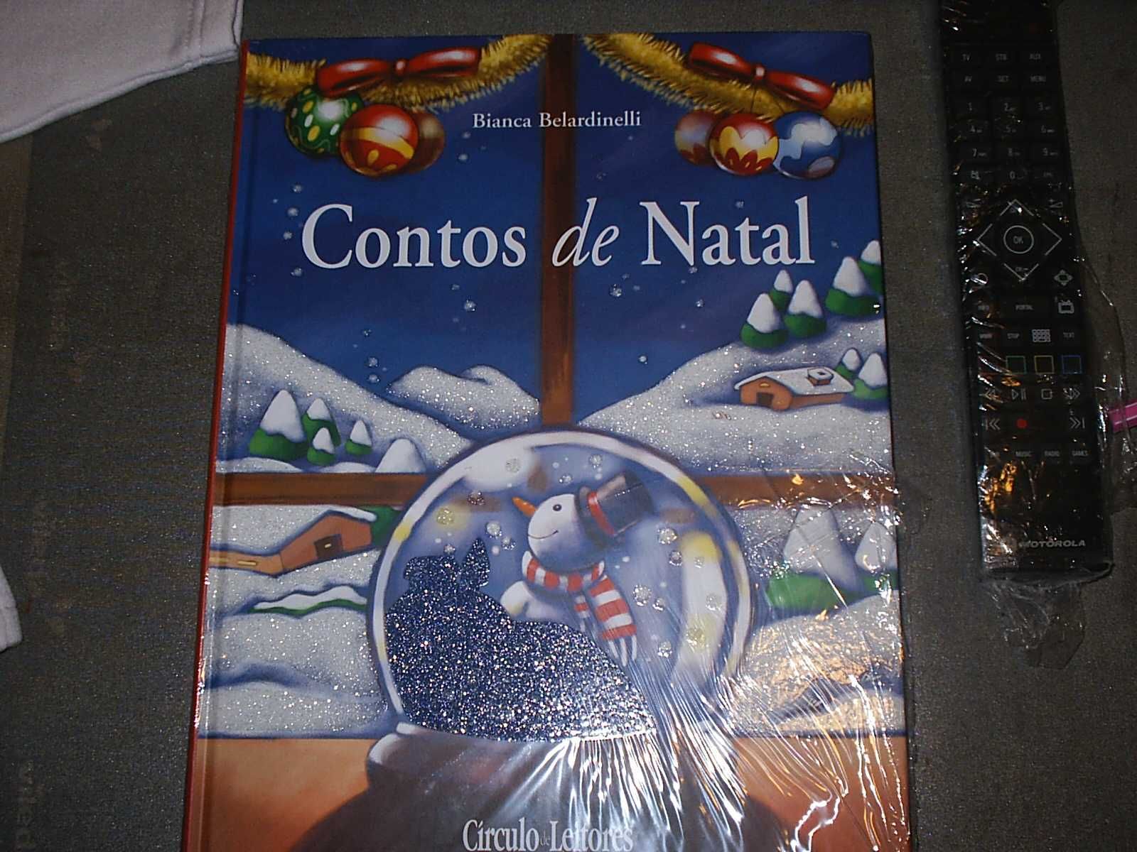 Contos de Natal, de Bianca Belardibelli, capa rija Novo ainda embaldo