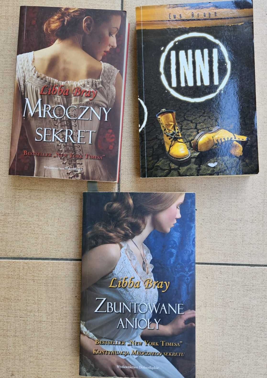 Stephanie Meyer, Zmierzch saga, 5 książek