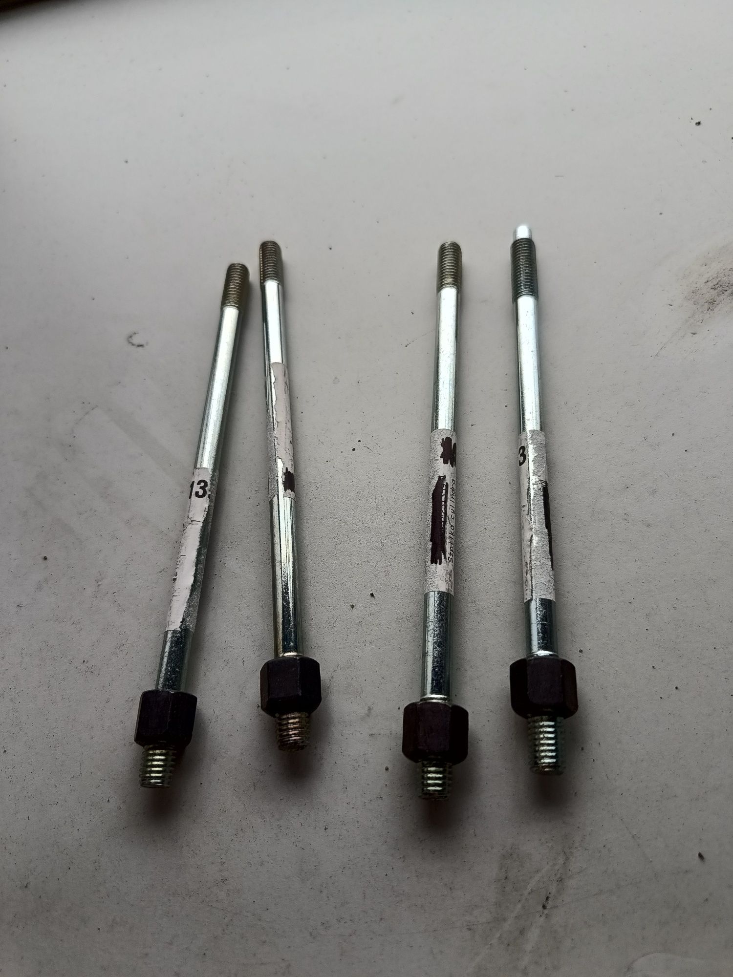 Szpilka cylindra + nakrętka kpl 4 szt SHL m11 wsk 175 gazela