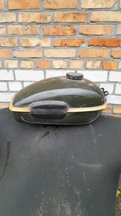 Урал по запчастинах,бак,вилка, крила, вихлопні