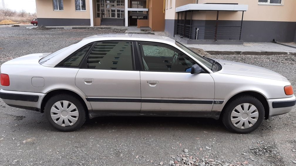 AUDI 100, 2.0, 1992 рік