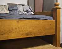 Łóżko z litego drewna jesionowego