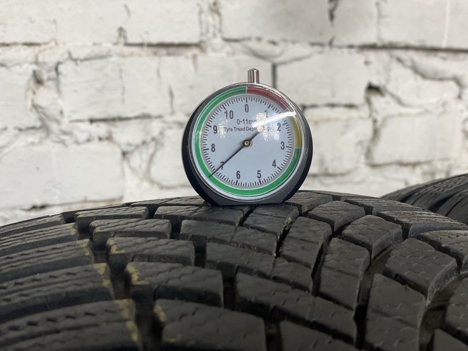 Шини Резина ЗИМА 225/55 R17 Bridgestone Blizzak LM005